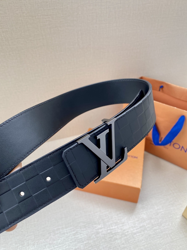 激安ルイヴィトンベルト背面デザイン